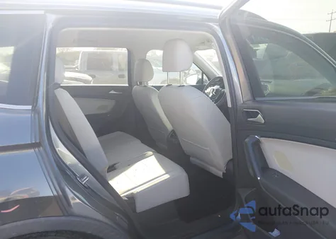 2018 Volkswagen Tiguan 2.0T Se/2.0T Sel из США, поврежденный, VIN 3VV3B7AX0JM056970